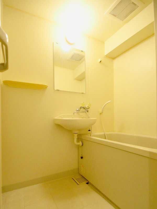 クレスト古市橋の浴室