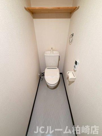 柏崎市関町のアパートのトイレ