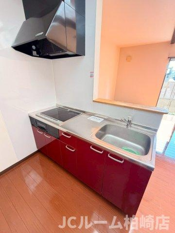 柏崎市関町のアパートのキッチン
