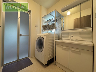 【脱衣所】 | 築浅　スタバ10分　コンビニ5分　スーパー8分　長沼町 | 販売現地