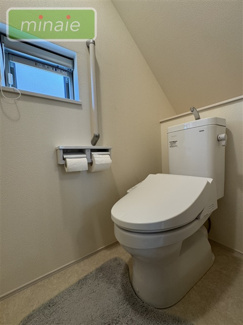 【トイレ】 | 築浅　スタバ10分　コンビニ5分　スーパー8分　長沼町 | 販売現地