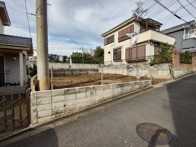 【前面道路含む現地写真】 | 川越市豊田町２丁目　全１区画 | 住環境良好です
