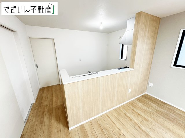 【居間・リビング】 | Zut PLUS＋比企郡嵐山町15期(嵐山町大字川島)　新築住宅 | ≪1号棟≫
現地(2025年12月撮影)
