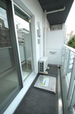 【バルコニー】 | カーサヴェルデ三軒茶屋