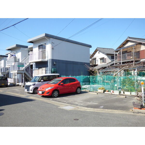 イーストパーク佐野Ｂ棟の駐車場