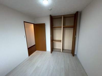 【収納】 | レジデンス羽衣ガーデンスクエア | 全居室収納有りますので、収納場所に困らず綺麗な室内をたもてますね！