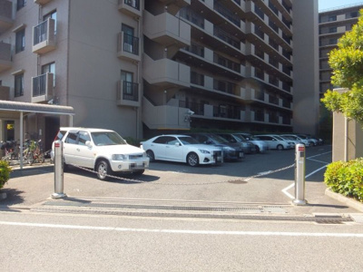 【駐車場】 | レジデンス羽衣ガーデンスクエア | セブンイレブンまで徒歩４分！ウエルシアまで徒歩７分！アプラたかいしまで徒歩１７分！お買い物に便利な立地ですね♪