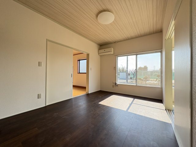 【居間・リビング】 | 美里町大字阿那志　中古戸建