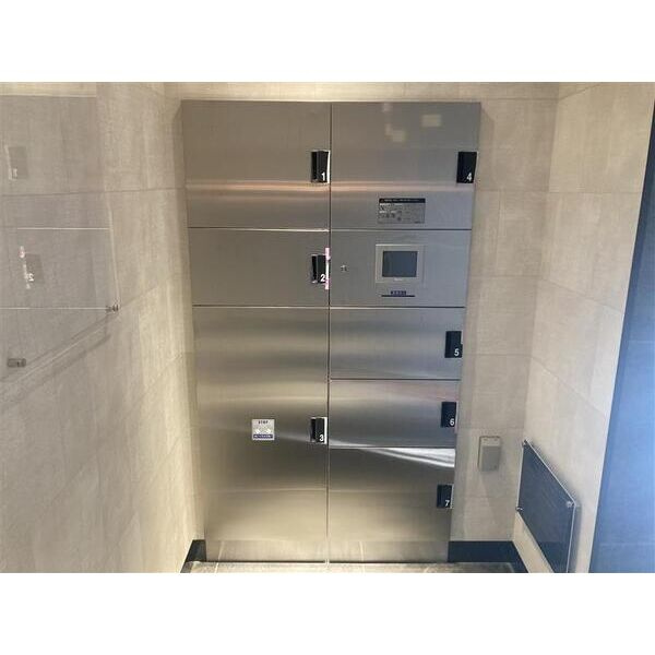 S-RESIDENCE堀田駅前futur(フチュール)のその他共用部分|宅配BOXです