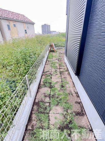 藤沢市葛原２２７１－１２新築戸建ての庭|お庭で自由な時間を過ごせます