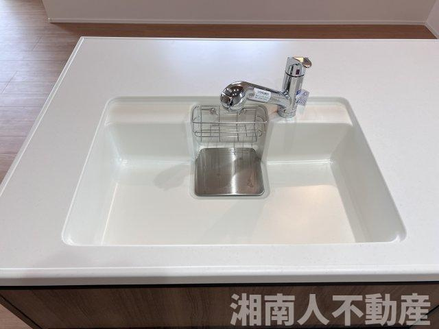 藤沢市葛原２２７１－１２新築戸建ての独立洗面台|独立洗面台あり、毎朝おしゃれに忙しい女性の方におすすめです