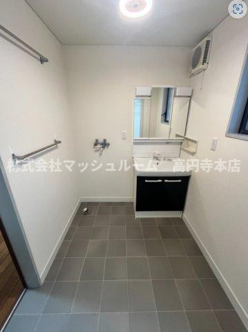 杉並区松庵３丁目のアパートの洗面所