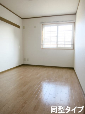 エムソプラの洋室