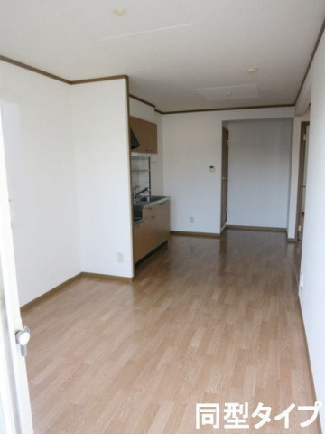 エムソプラの居間・リビング