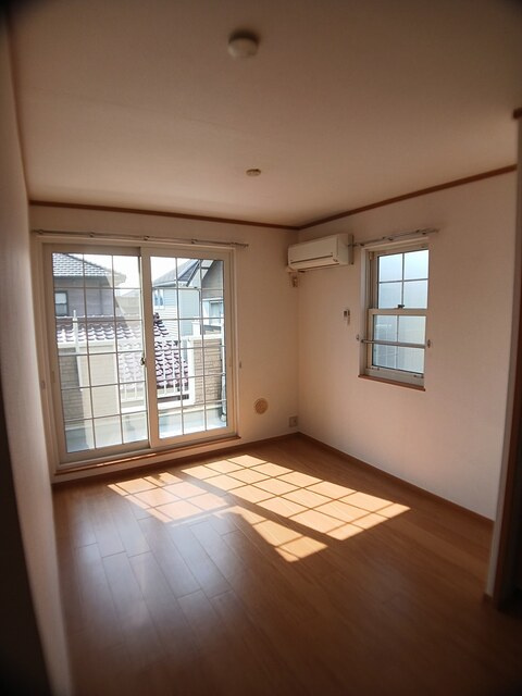 エムソプラの居間・リビング