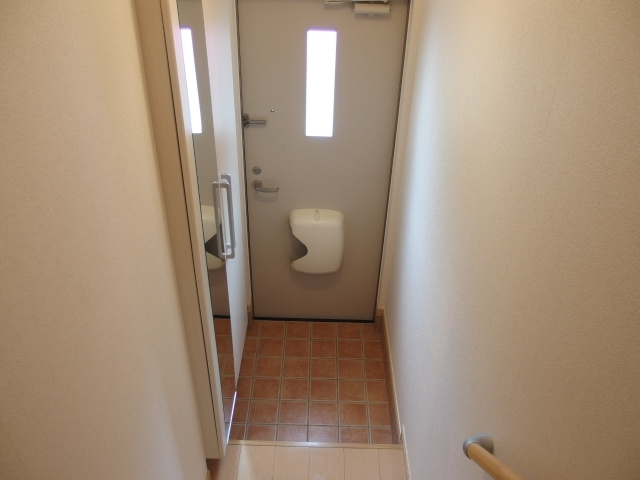 ひかり西浦の玄関