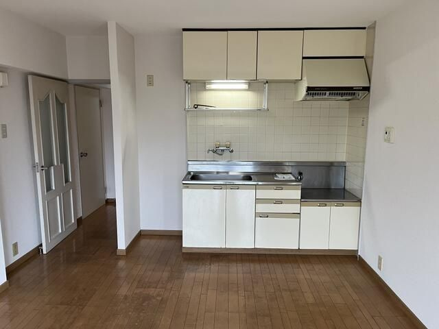 習志野市谷津２丁目の賃貸マンションのキッチン