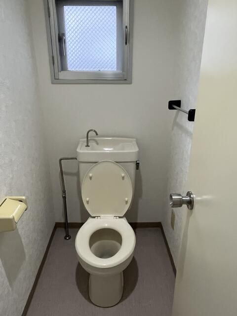 習志野市谷津２丁目の賃貸マンションのトイレ