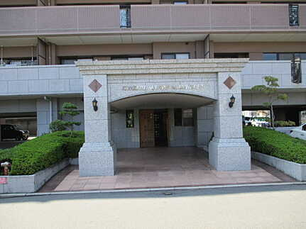 コンツェルトスクエア空港通りのエントランス