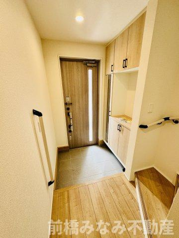 前橋市南町二丁目24-1期　１号棟(全４棟)　リナージュ　新築建売分譲の玄関|シンプルで使いやすい玄関です