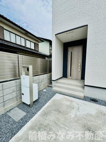 前橋市南町二丁目24-1期　１号棟(全４棟)　リナージュ　新築建売分譲の玄関|ゆったりとした玄関です