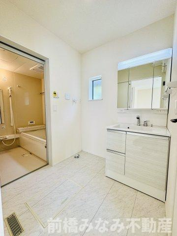 前橋市南町二丁目24-1期　２号棟(全４棟)　リナージュ　新築建売分譲の独立洗面台|独立洗面台、朝の身支度には欠かせません