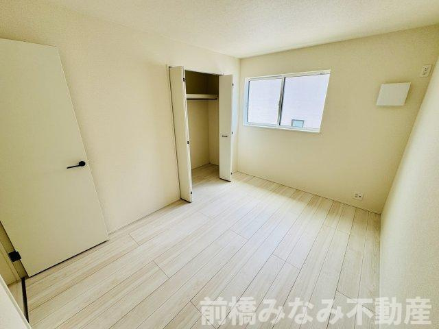 前橋市南町二丁目24-1期　２号棟(全４棟)　リナージュ　新築建売分譲の洋室|広々とした洋室です