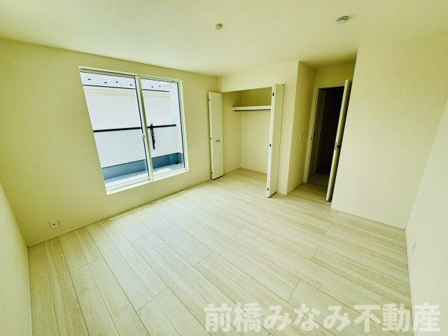 前橋市南町二丁目24-1期　２号棟(全４棟)　リナージュ　新築建売分譲の洋室|広々とした洋室です