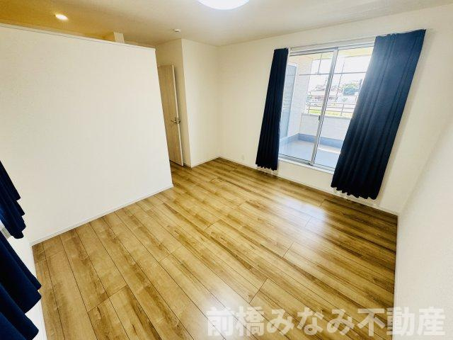 【築浅中古】前橋市大胡町　限定1棟　”土地約80坪”の洋室|きれいな洋室です