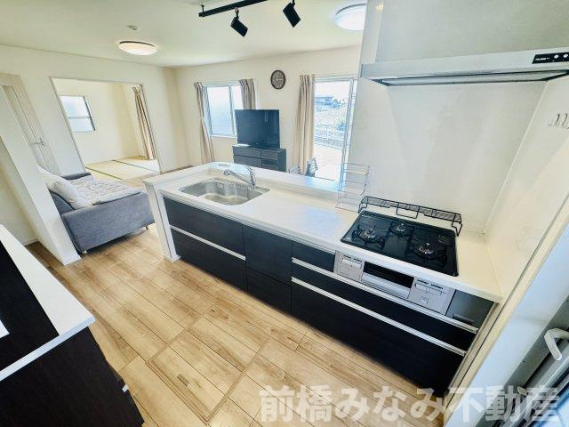 【築浅中古】前橋市大胡町　限定1棟　”土地約80坪”のキッチン|お料理しやすいキッチンです