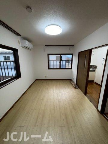 レスト鴨島の居間・リビング