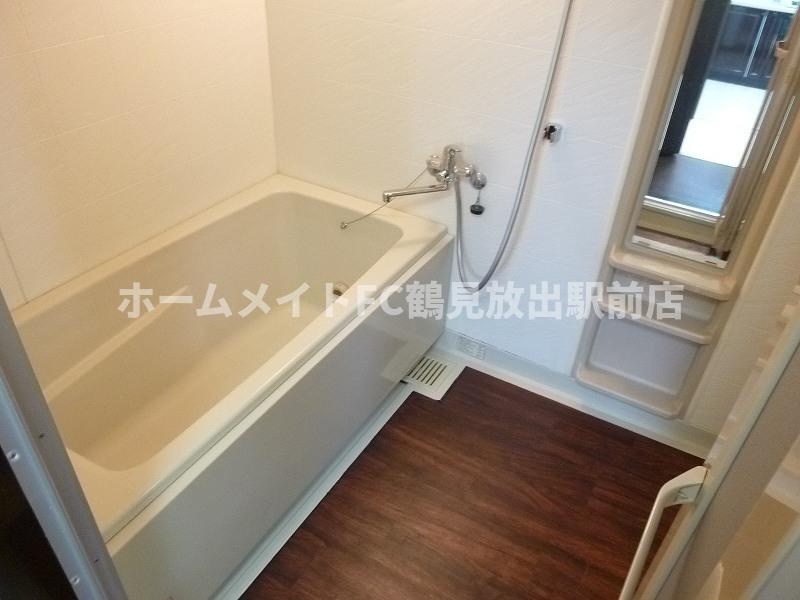 大阪市鶴見区今津中２丁目の賃貸マンションの浴室