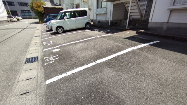 第2市川ハイツＡの駐車場