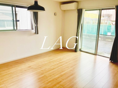 【居間・リビング】 | 西鶴間7丁目戸建 | 洋室のお部屋です。