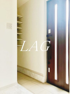 【玄関】 | 西鶴間7丁目戸建 | 玄関です。