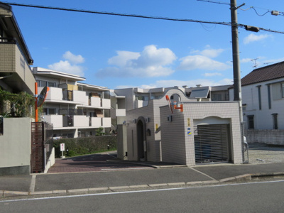 【外観】 | メゾンドール池田五月山東