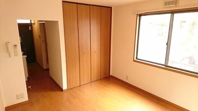 ドゥポンスの寝室