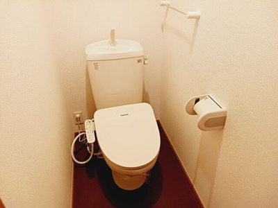 【トイレ】 | ソレアード・アヤ | コンパクトで使いやすいトイレです