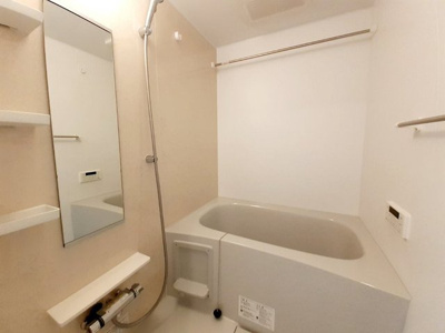 【浴室】 | ポローニアＦ | 日々の疲れを癒すお風呂付です