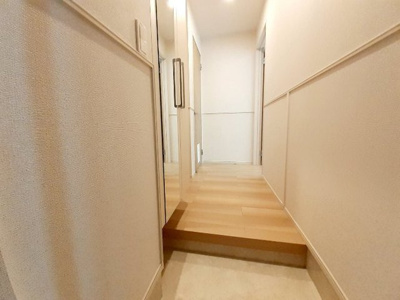 【玄関】 | ポローニアＦ | 落ち着いた玄関です