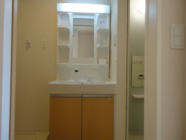 カレント中央の洗面所|洗髪洗面化粧台