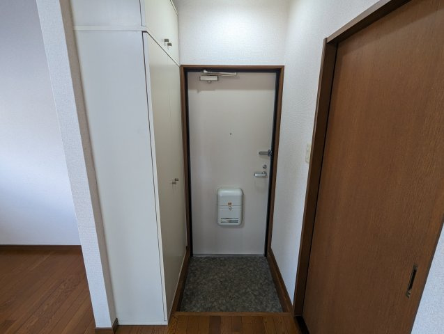 マロン２１の玄関