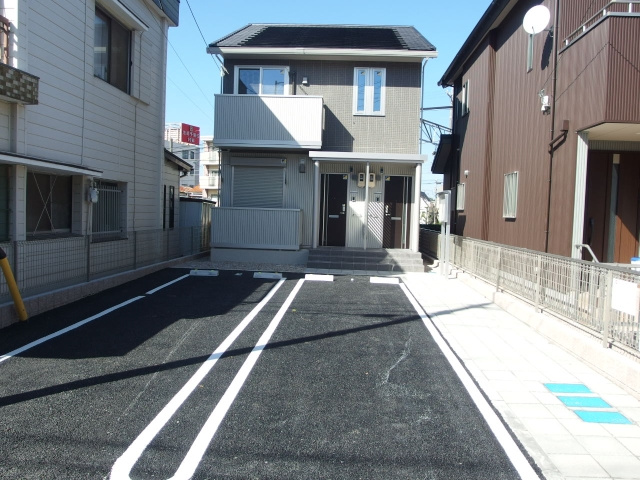 ヴィクトワールⅣの駐車場