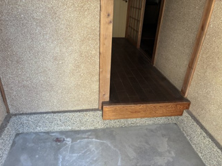 【玄関】 | 大津市南志賀4丁目11-13　中古戸建 | 玄関内装