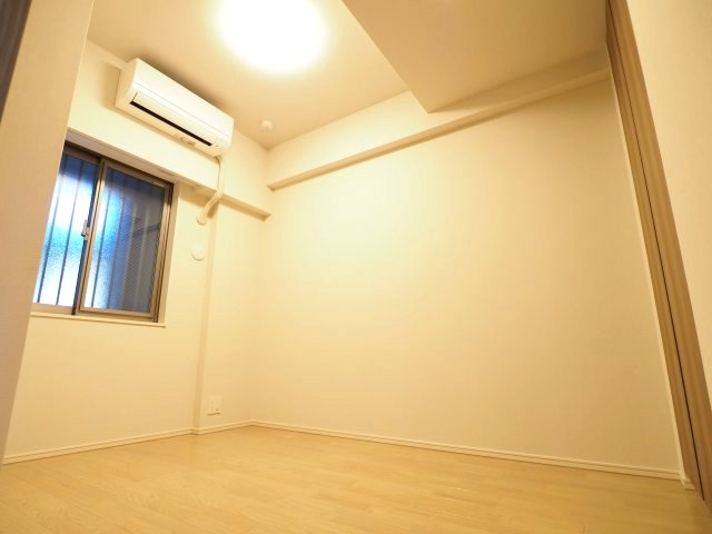 様々な用途で使用できる洋室★