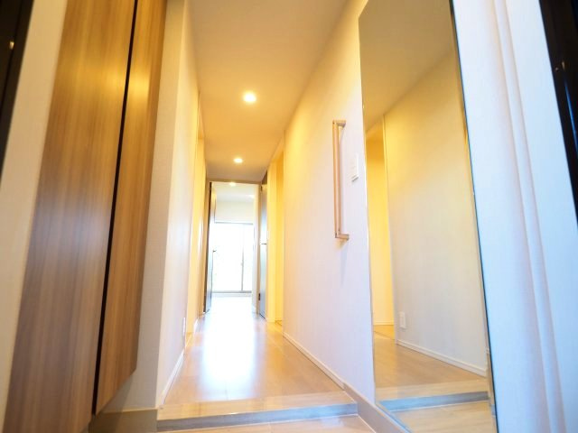 明るい玄関スペース★