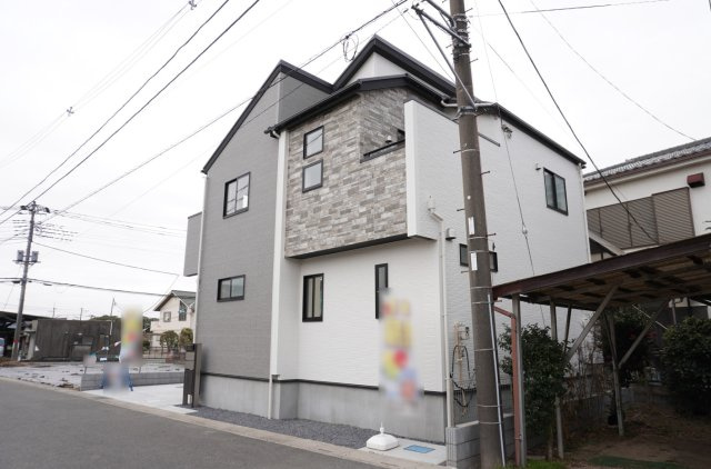 越谷市七左町7丁目 新築分譲住宅 の外観