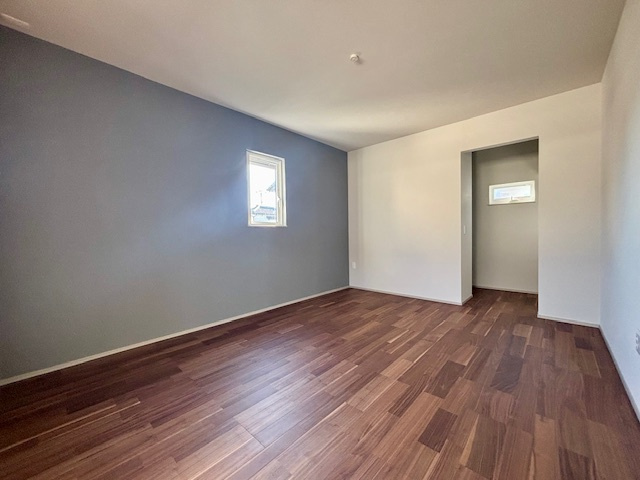 久留米市江戸屋敷2丁目の洋室|洋室は2面採光。通風・陽当たり共に良好です♪