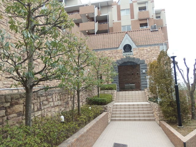 クレオール東公園の外観