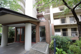 阪急日生ニュータウン花咲く丘の街Ｂ棟の外観